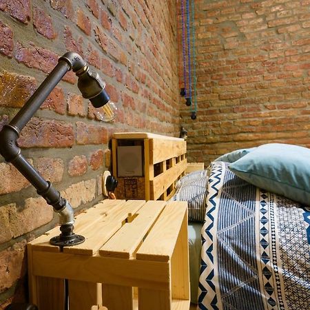 Studio V - Industrial & Original - Old Town Apartment Cluj-Napoca Ngoại thất bức ảnh