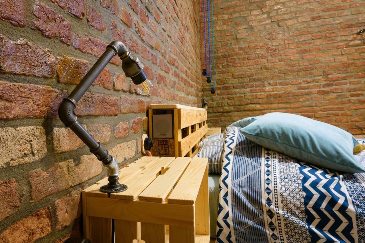 Studio V - Industrial & Original - Old Town Apartment Cluj-Napoca Ngoại thất bức ảnh
